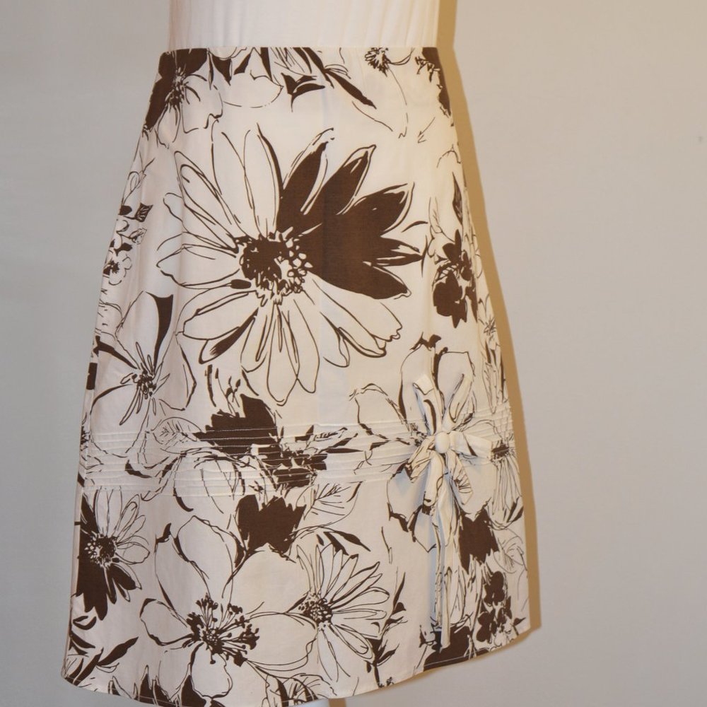 4/$20 Speechless Daisy Pattern Skirt
